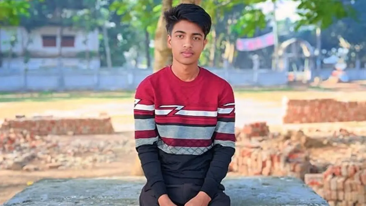 ফেসবুকে ‘হা হা’ রিয়্যাক্ট দেওয়ায় ছুরিকাঘাতে কলেজছাত্রকে হত্যা