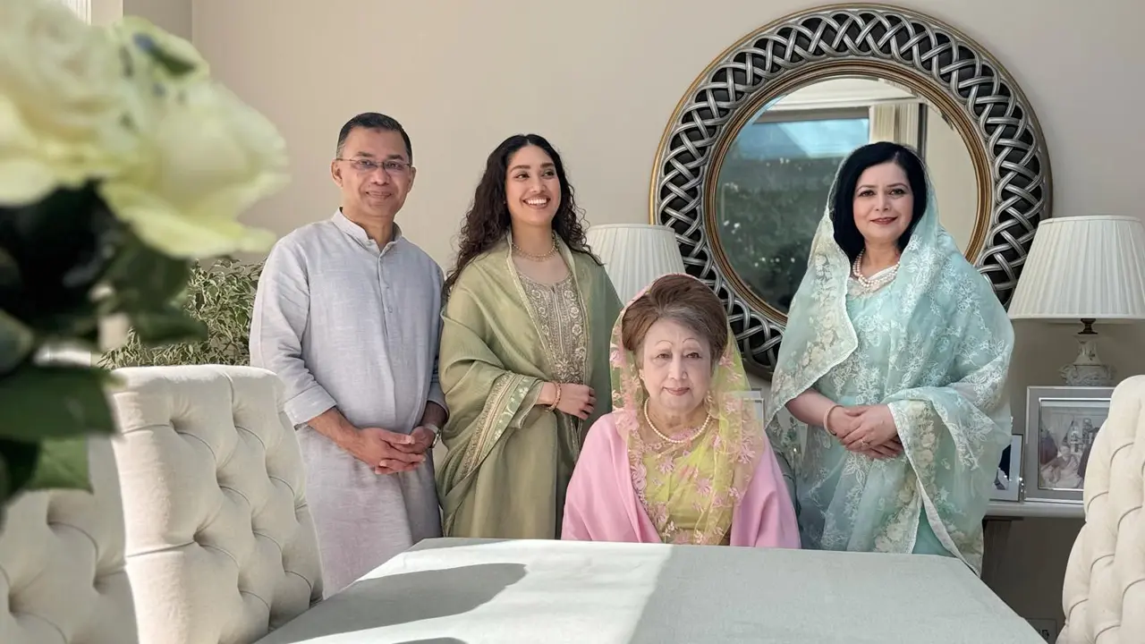 মায়ের সঙ্গে ছবি শেয়ার করে যা লিখলেন তারেক রহমান