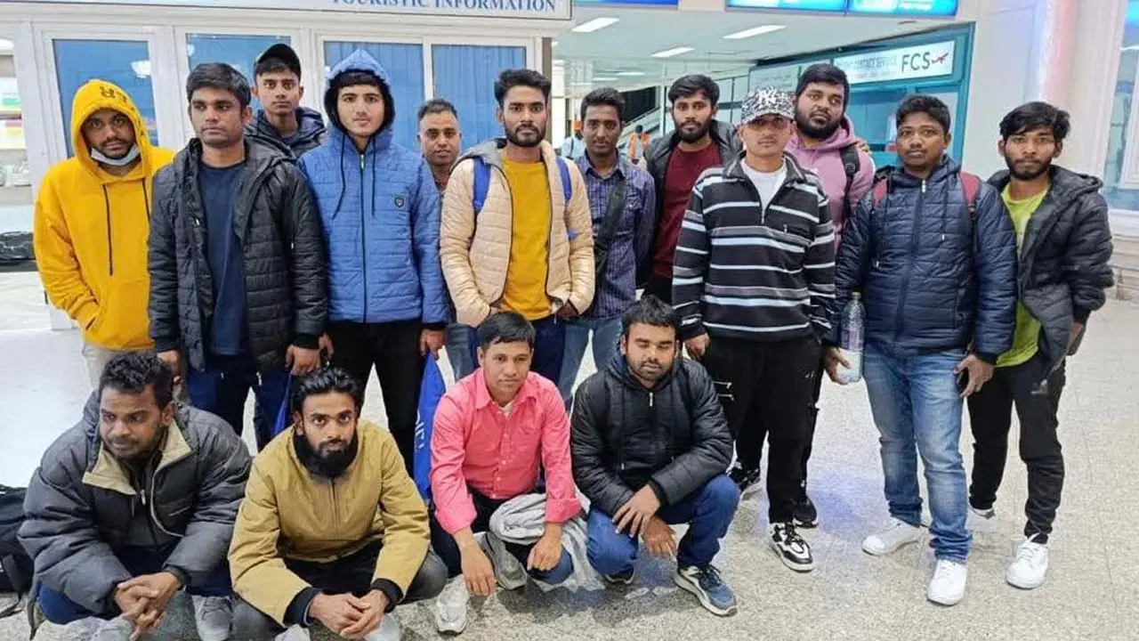 তিউনিসিয়ায় আটকে পড়া ১৭ বাংলাদেশিকে দেশে প্রত্যাবাসন