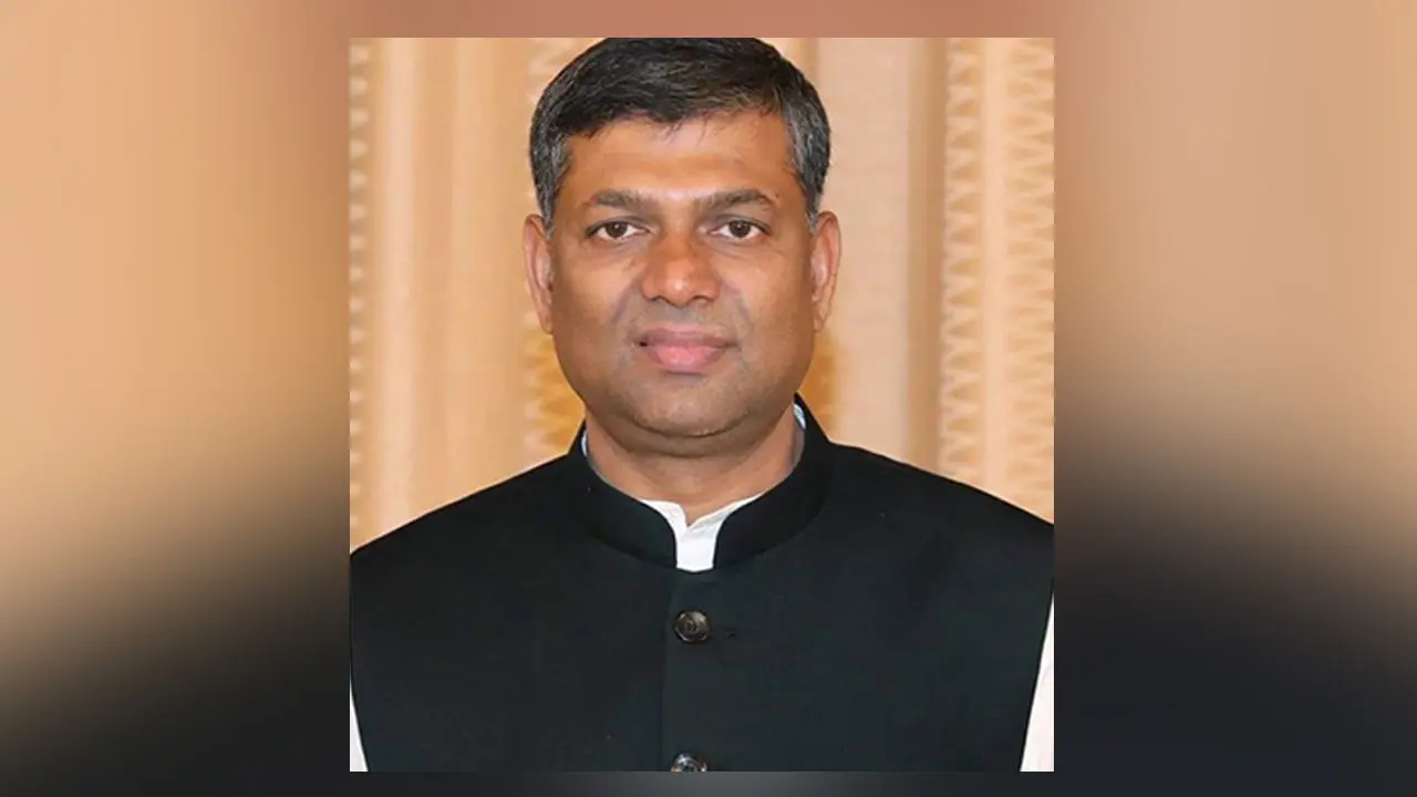 স্ত্রীসহ সাবেক এমপি সাইফুজ্জামান শেখরের দেশত্যাগে নিষেধাজ্ঞা