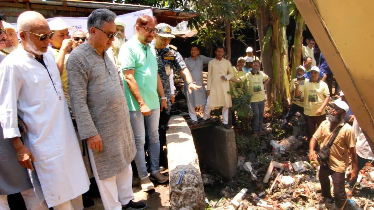 জামায়াতের পর চট্টগ্রামে খাল খনন শুরু করলো বিএনপি