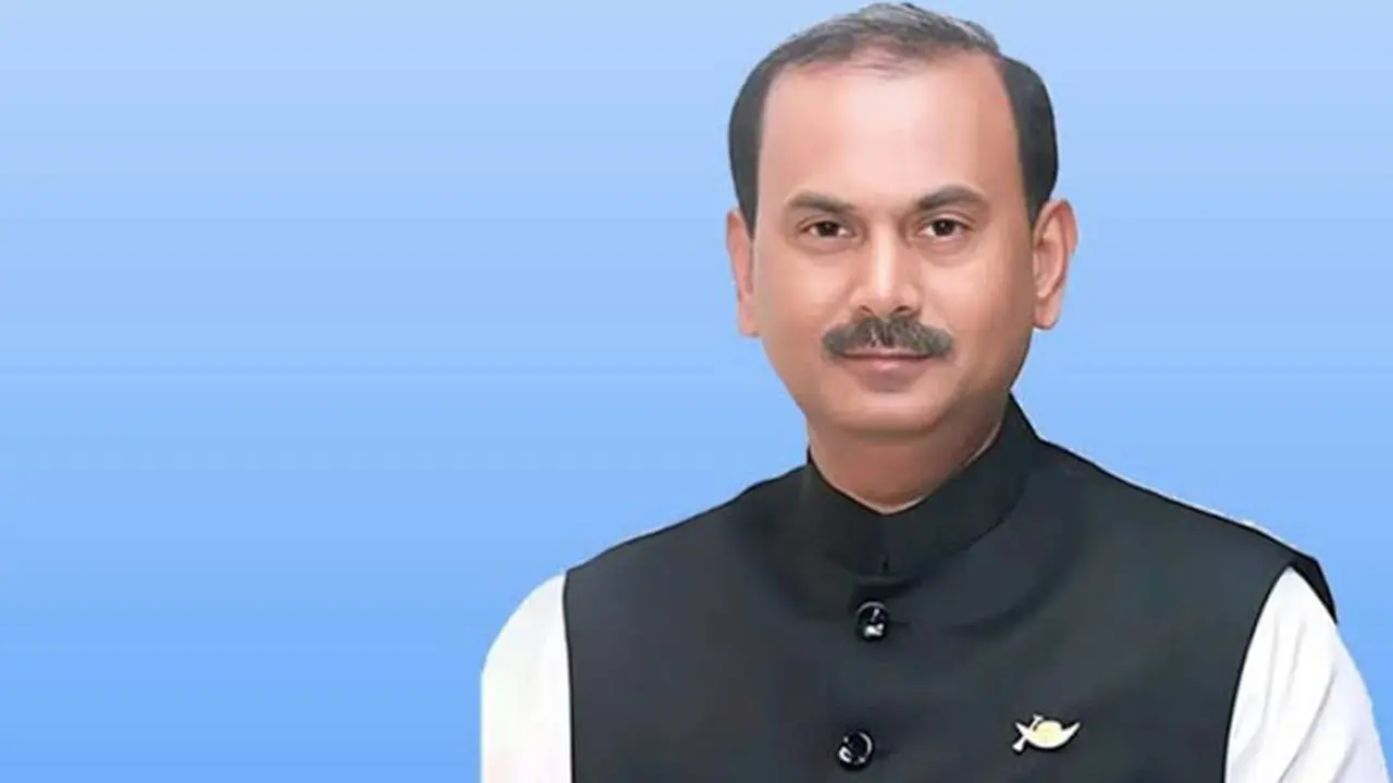 তিন দিনের রিমান্ডে সাবেক এমপি আব্দুল আজিজ