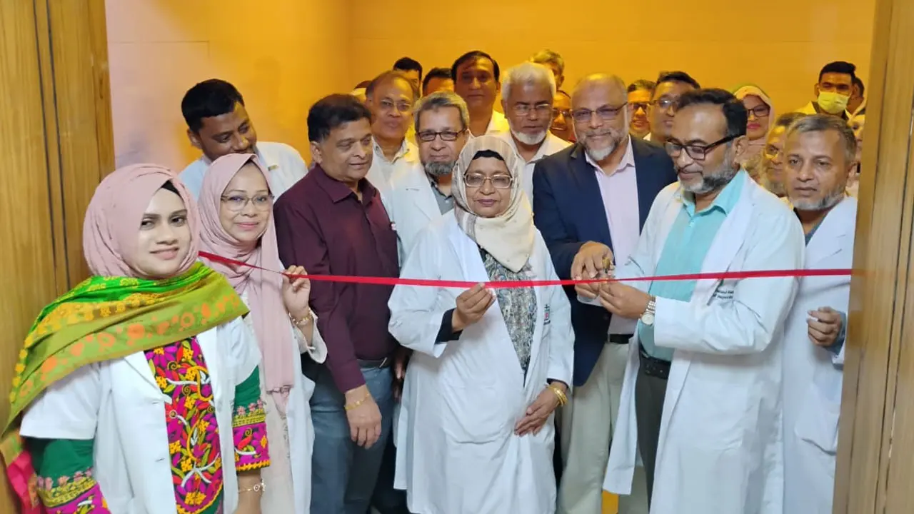 ক্যান্সার চিকিৎসায় লিনিয়ার এক্সিলেটর চালু করলো বিএমইউ