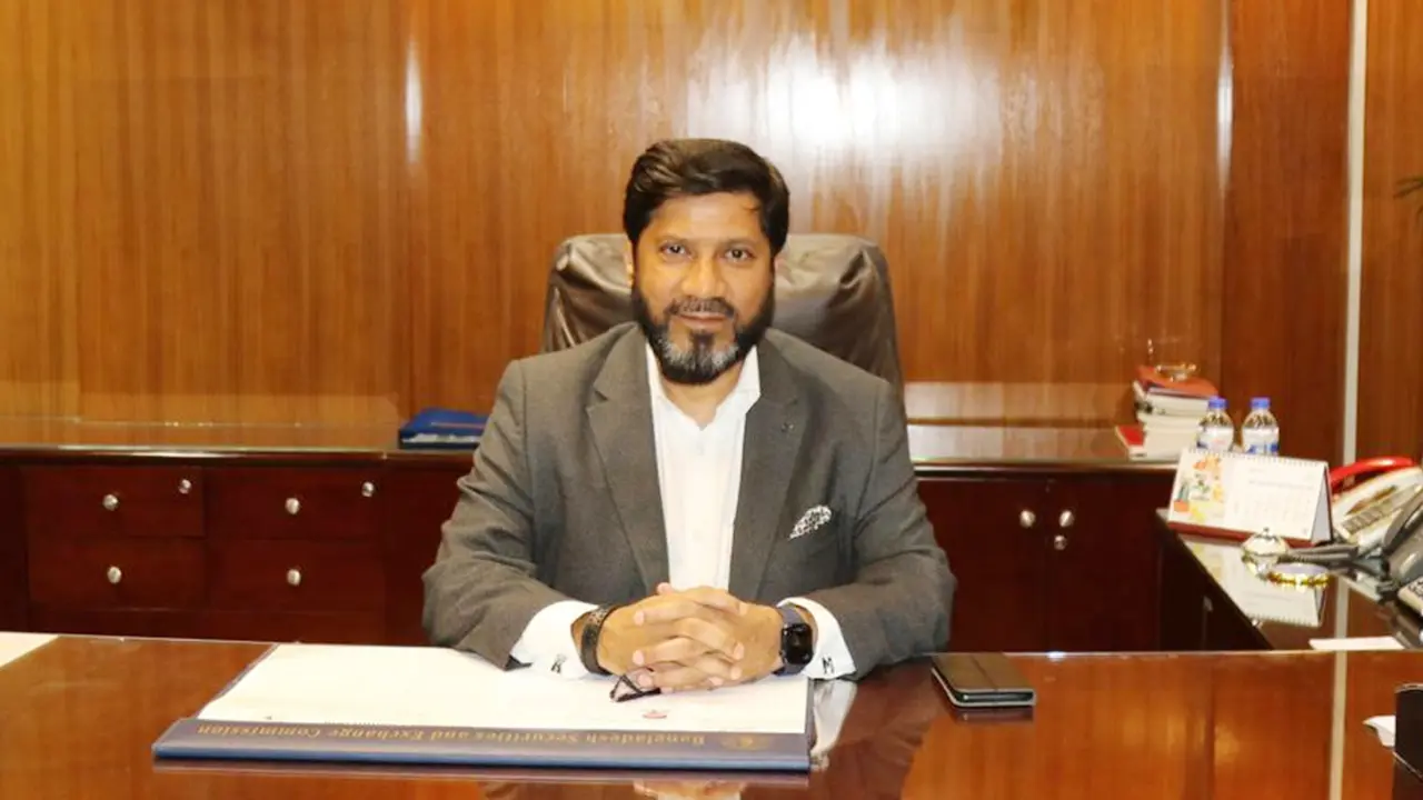 এলাম প্রধান উপদেষ্টার পাঁচ নির্দেশনার বিষয়ে, বানিয়ে দিলেন পদত্যাগ