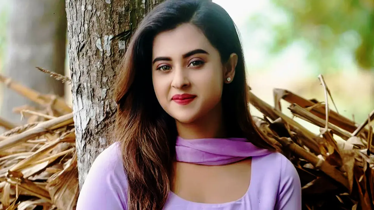 বুবলীর ‘পুলসিরাত’ হয়ে গেল ‘সরদার বাড়ির খেলা’
