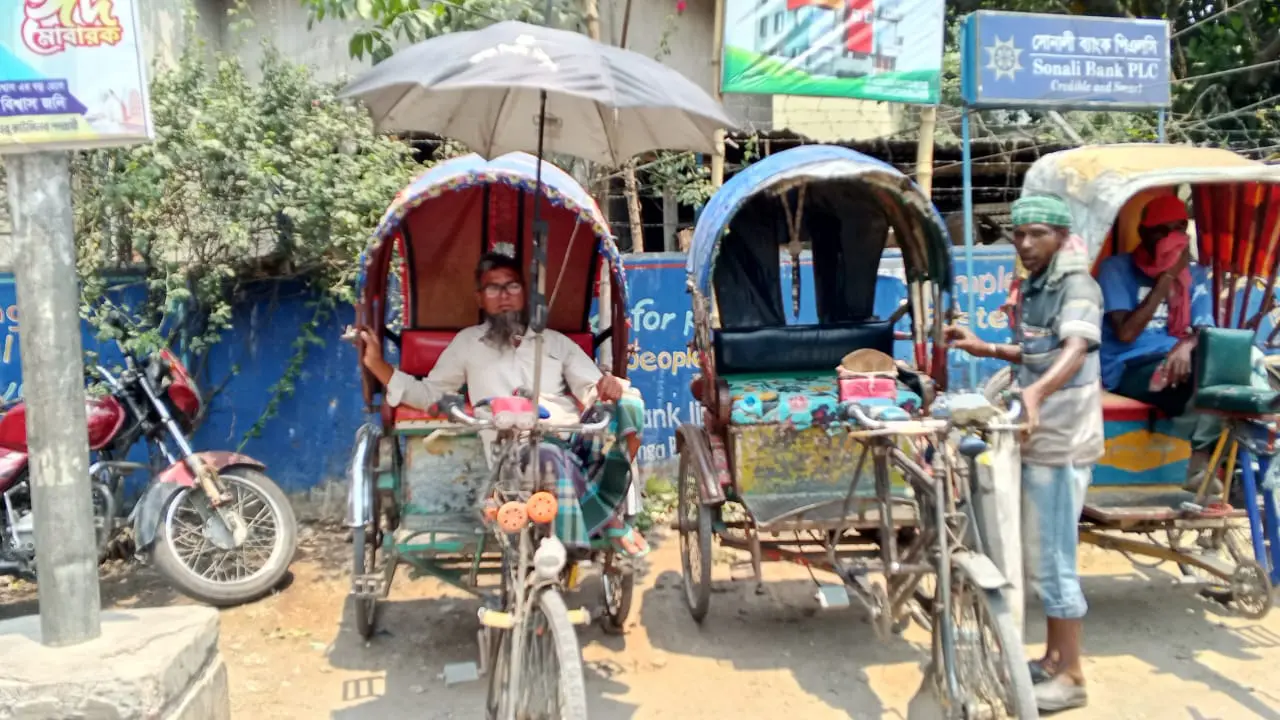 আজও চুয়াডাঙ্গার তাপমাত্রা ৪২ ডিগ্রি ছুঁই ছুঁই, অতিষ্ঠ জনজীবন