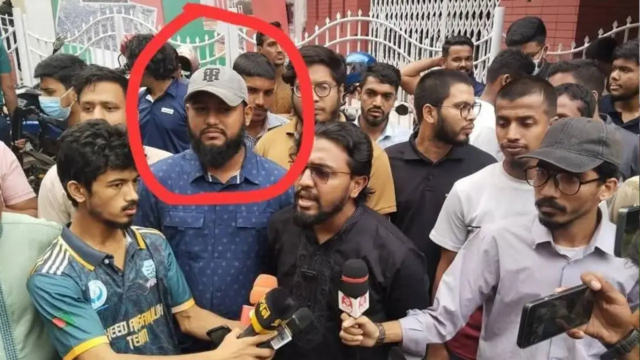 নারীকে লাথি মারা আকাশকে কর্মী স্বীকার করে বহিষ্কার করল জামায়াত