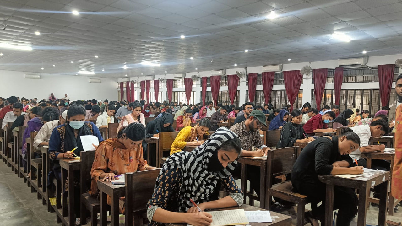 ৭ বিভাগে ৮৭৯ কেন্দ্রে অনুষ্ঠিত হবে জাতীয় বিশ্ববিদ্যালয়ের ভর্তি পরীক্ষা