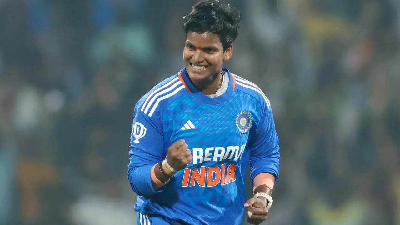 ভারতের এক ক্রিকেটারের বিরুদ্ধে আরেক ক্রিকেটারের টাকা চুরির অভিযোগ