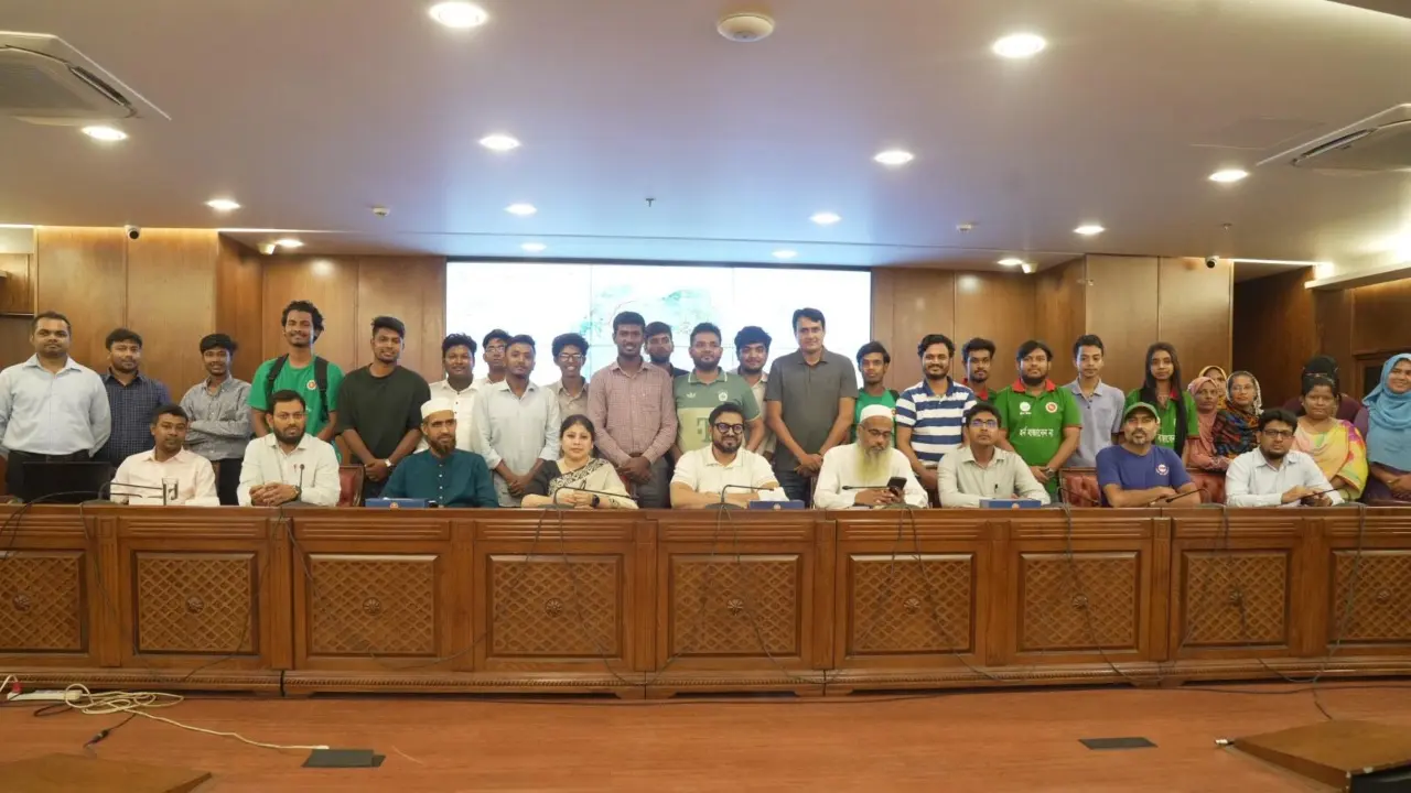 ৩৩ খাল রক্ষণাবেক্ষণ-সবুজায়নে কাজ করবে ডিএনসিসি নির্ধারিত স্বেচ্ছাসেবকরা