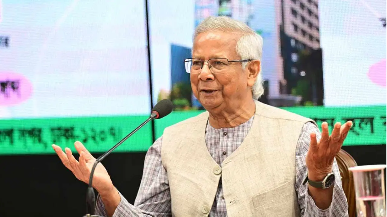 মাইক্রো ক্রেডিট ব্যাংকের জন্য আলাদা আইন করতে হবে : প্রধান উপদেষ্টা