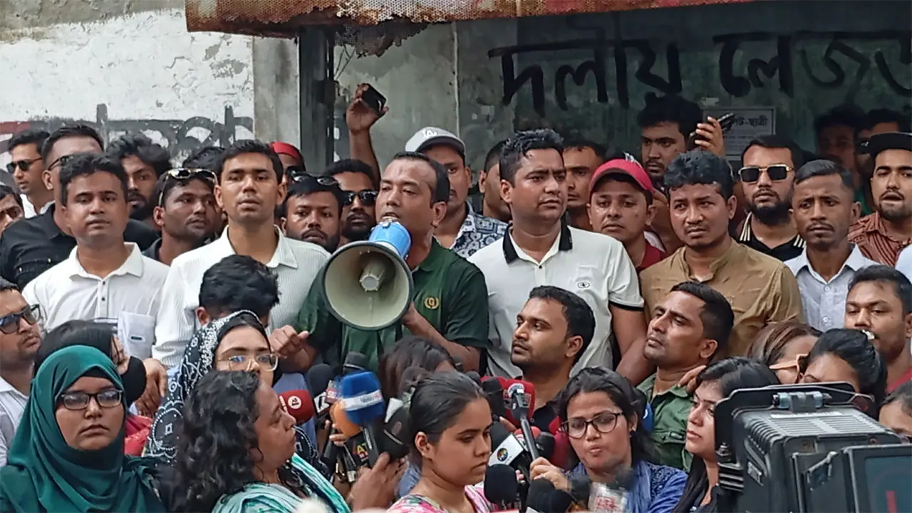 সাম্য হত্যার সুষ্ঠু বিচার ও ভিসি-প্রক্টরের পদত্যাগ দাবি