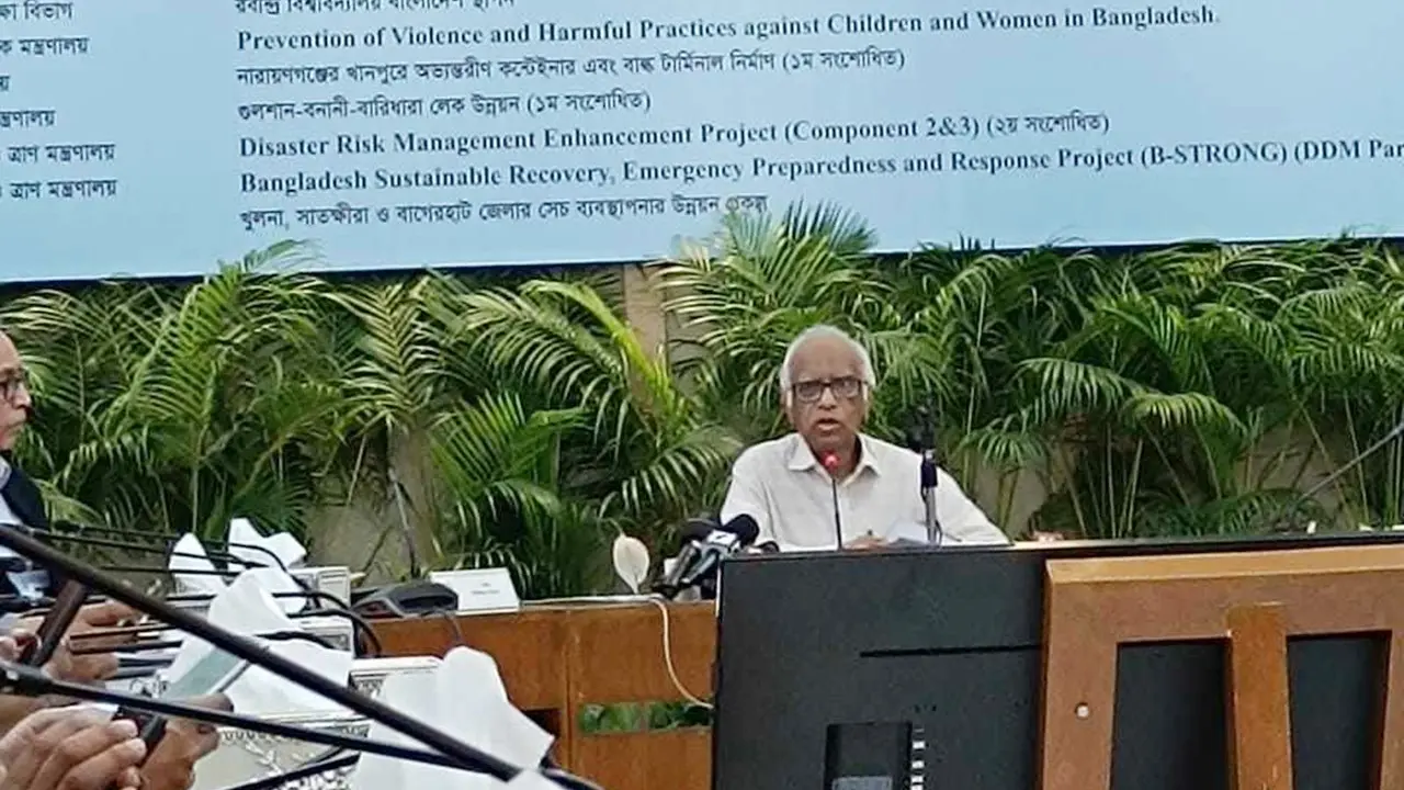 সাড়ে ৬ হাজার কোটি টাকার হিসাব না দিয়ে পালিয়েছে পিডি