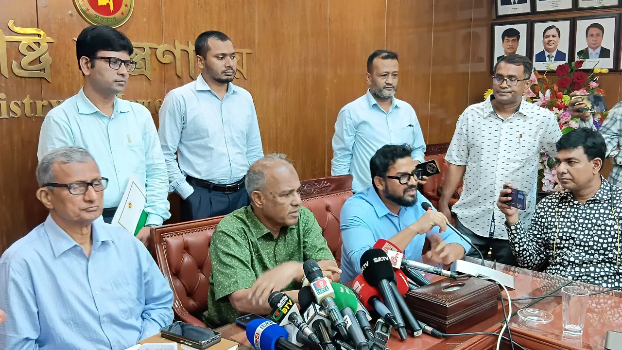 যেটা যে সময় দরকার পড়ে, সেই সময় সেটা করা হয়