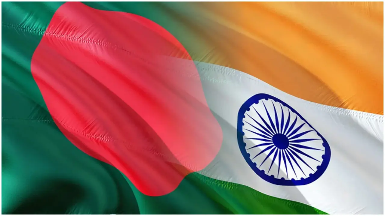 ভারতের স্থলবন্দর দিয়ে বাংলাদেশি পোশাকসহ বিভিন্ন পণ্য প্রবেশে নিষেধাজ্ঞা