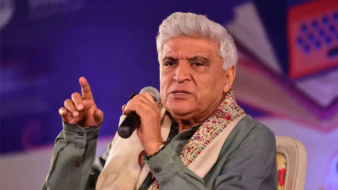 কেউ গালি না দিলে বুঝি কোথাও ভুল করেছি : জাভেদ আখতার