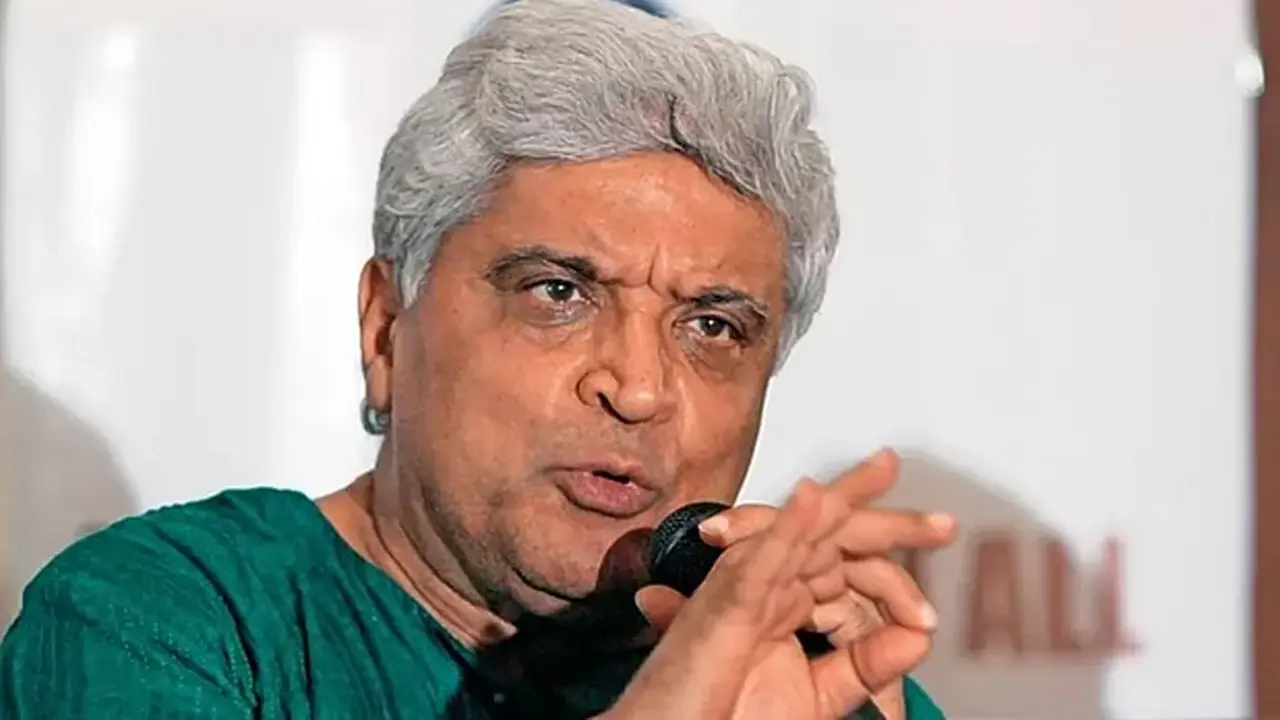বলিউডের তারকারা ভারত সরকারের বিরুদ্ধে নীরব : জাভেদ আখতার