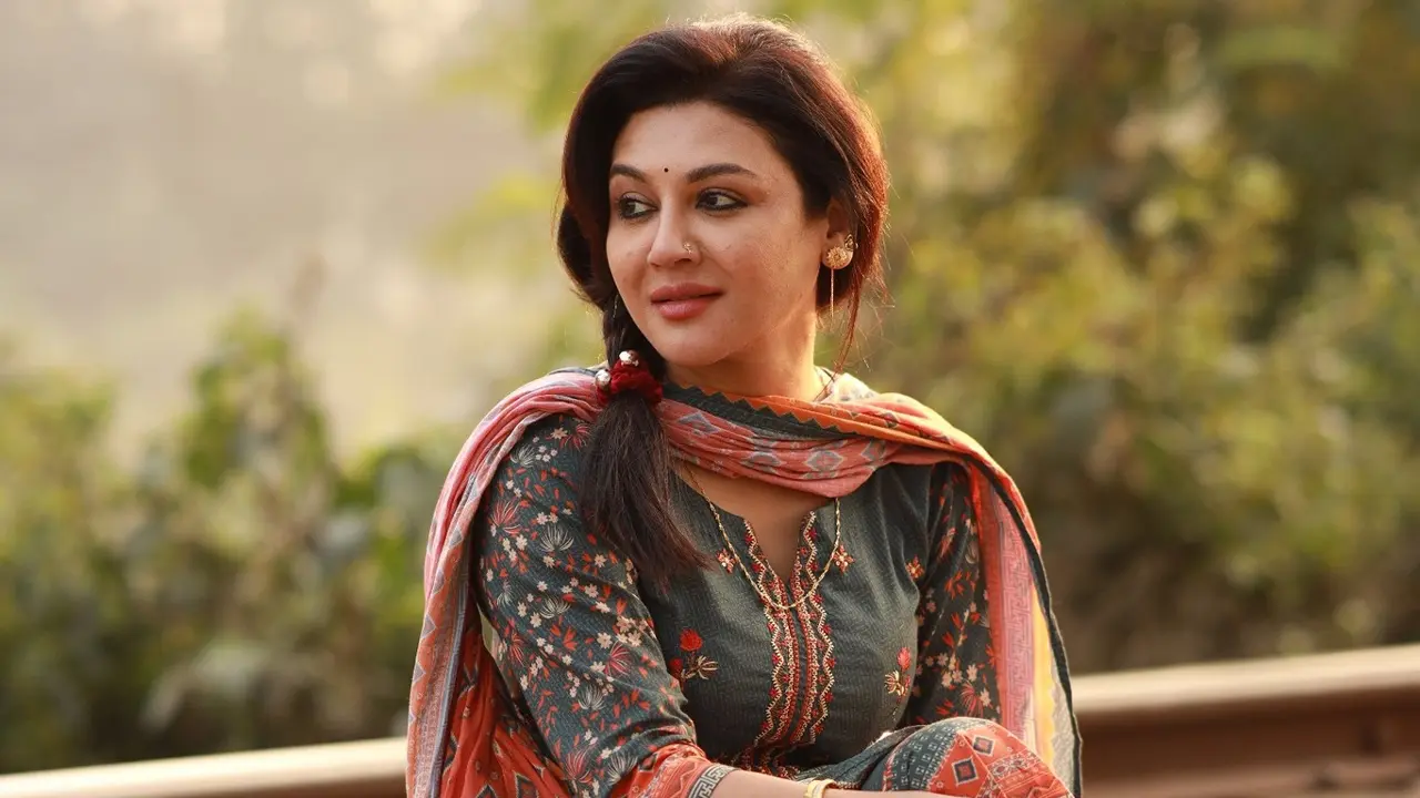 ‘আমার মা, ভাইবোন যেমন পরিবার গৃহকর্মীও তাদেরই একজন’