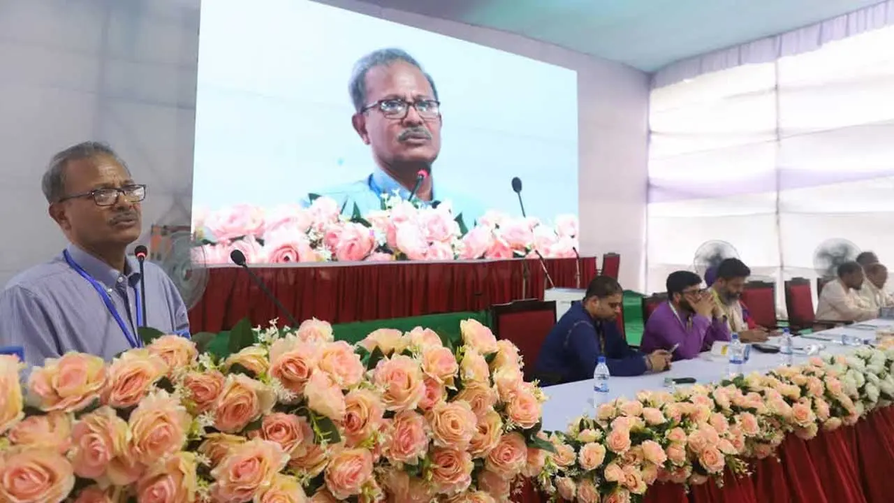 জুলাইয়ের মতো গতকালের আন্দোলনও সফল করেছে জবি শিক্ষার্থীরা