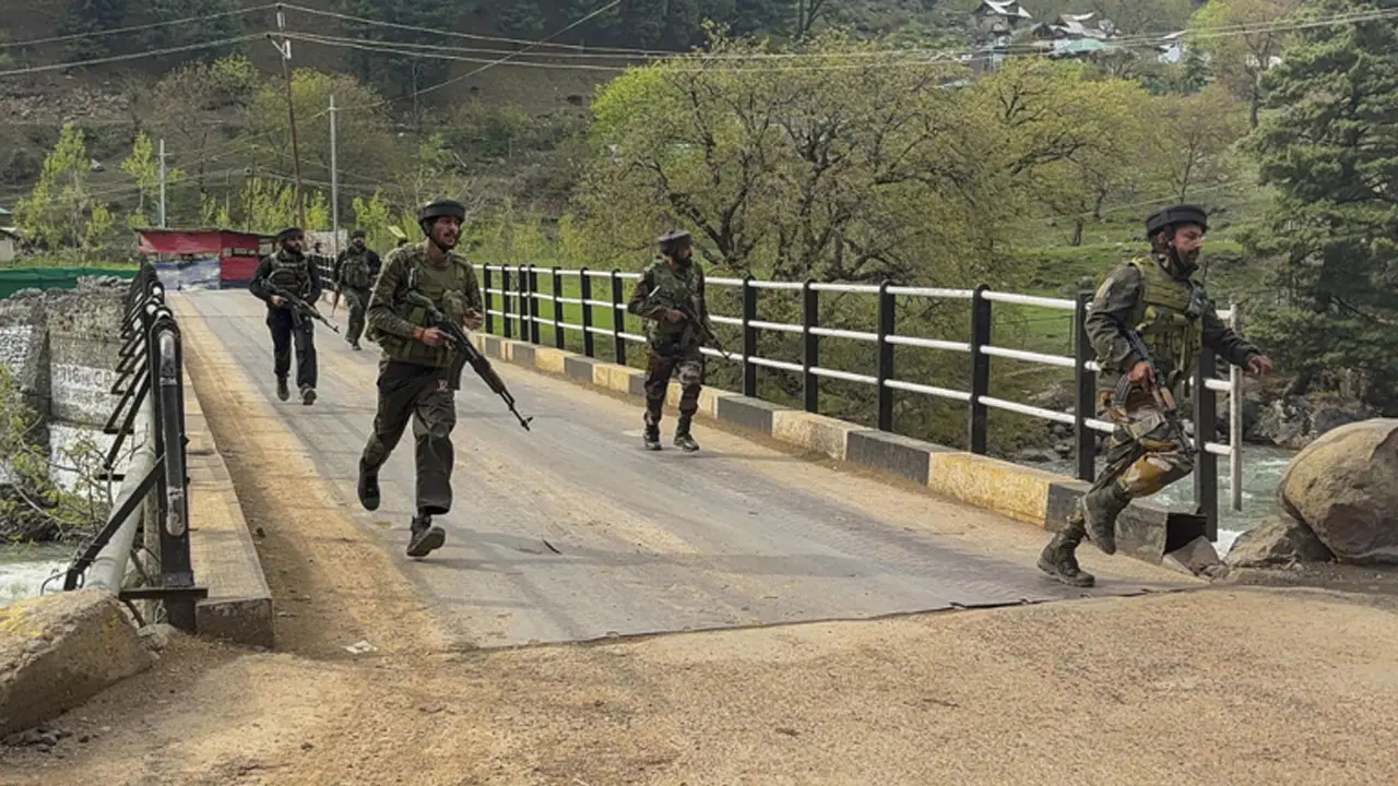 কাশ্মিরে হামলার নেপথ্যে ভারতীয় গোয়েন্দা সংস্থা ‘র’