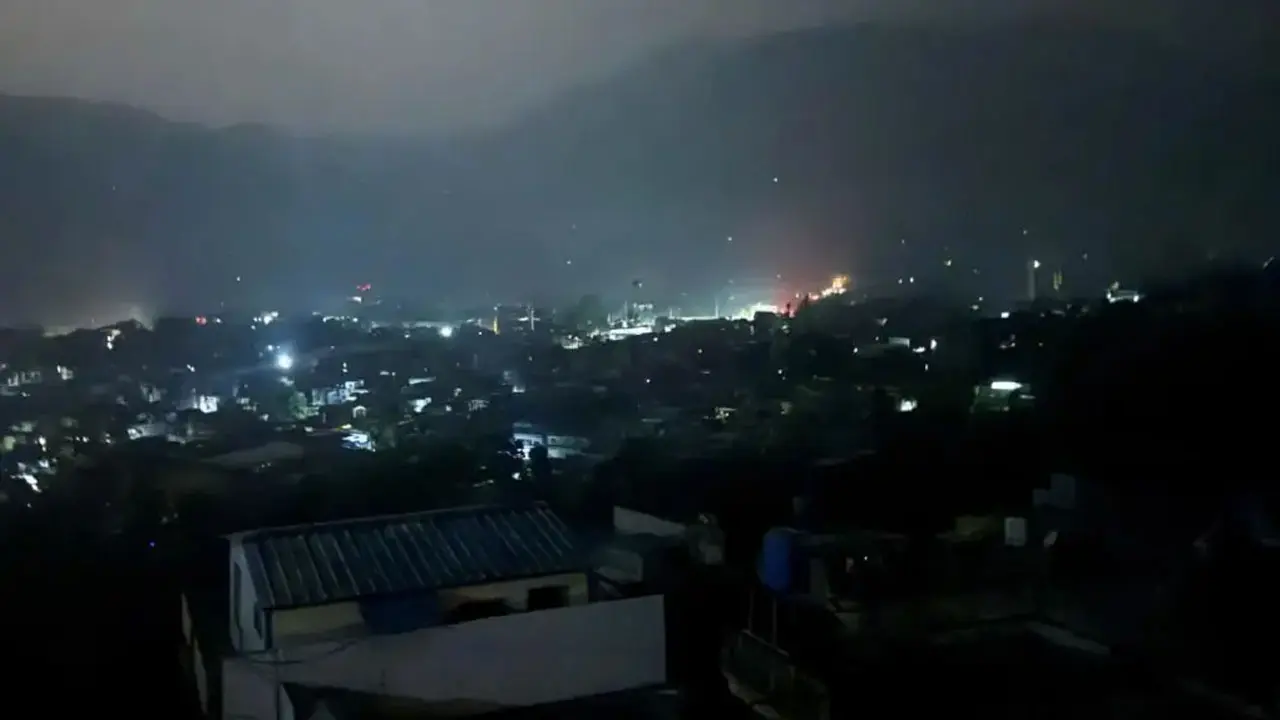 পাকিস্তানের হামলায় ভারত-শাসিত কাশ্মিরে নিহত অন্তত ৩