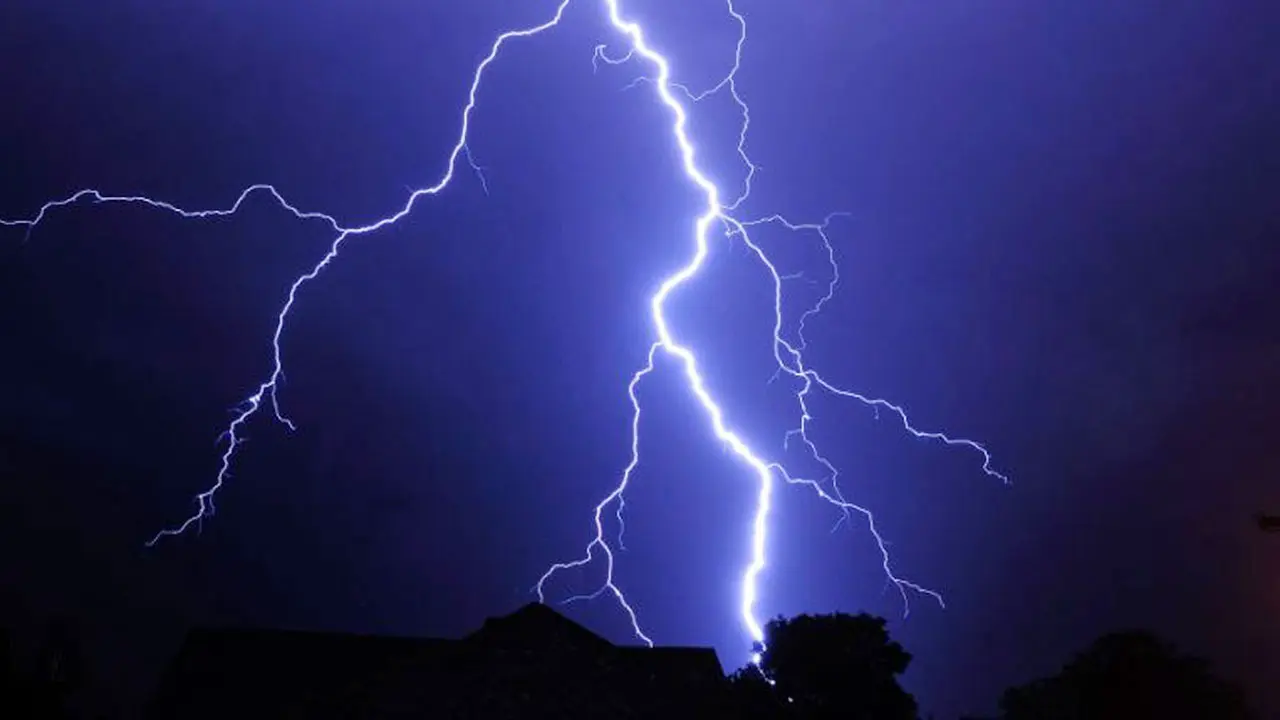 বজ্রপাতে ওড়িশায় একদিনে নিহত ৯