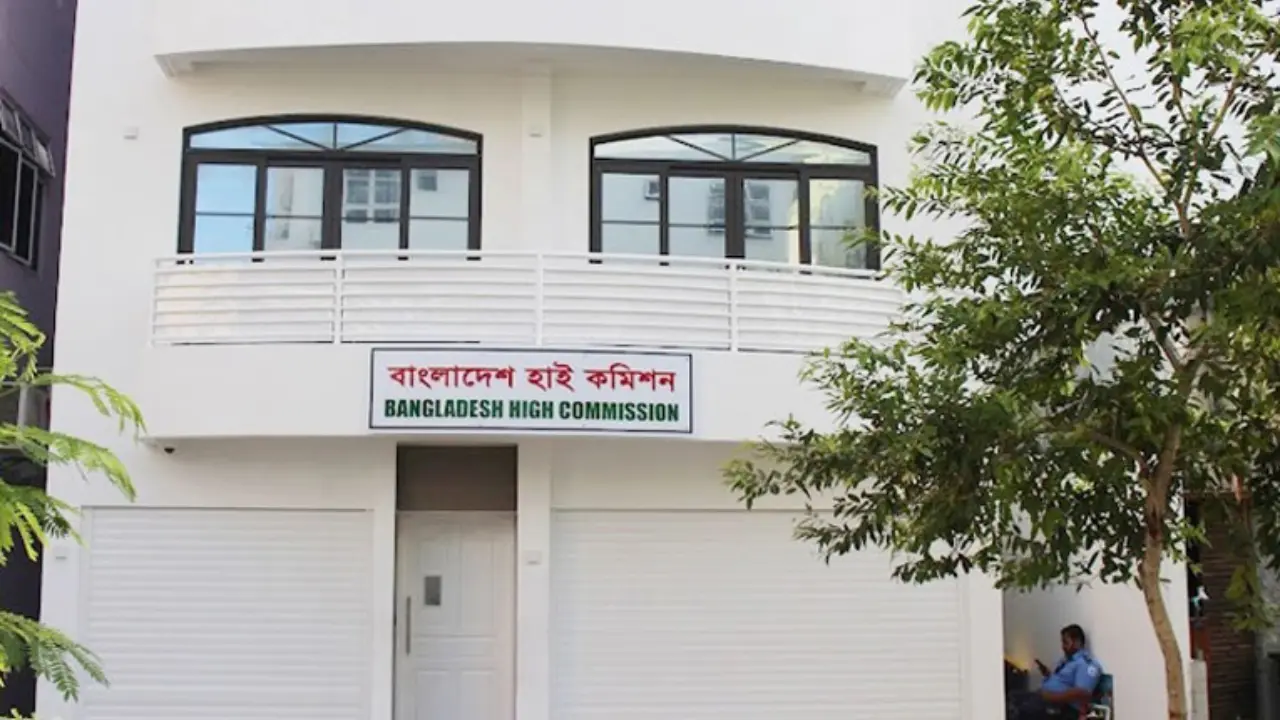 বিড়ি-সিগারেট নিয়ে মালদ্বীপে না যাওয়ার পরামর্শ