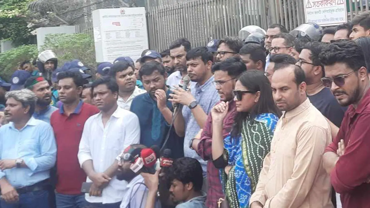 জাতীয় নির্বাচনের আগে স্থানীয় সরকার নির্বাচন হবে : নাসীরুদ্দীন পাটওয়ারী