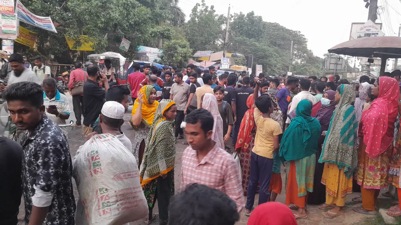 নওগাঁয় বাসের ধাক্কায় মোটরসাইকেল মেকানিকের মৃত্যু