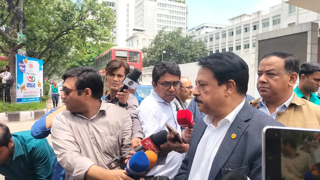 আন্দোলনে একাত্মতা ঐক্য ফোরামের, স্থগিত না হওয়া পর্যন্ত মাঠে থাকার ঘোষণা