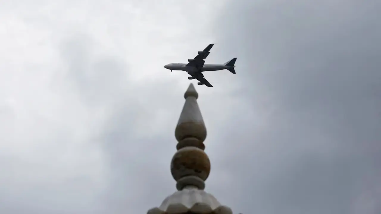 ভারতে ঢুকতে পারবে না পাকিস্তানের কোনো বিমান