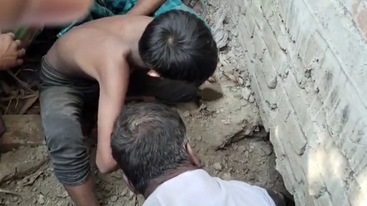সিরাজগঞ্জে মিনি ‘আয়নাঘর’ ঘিরে চাঞ্চল্য, বন্দি থেকে মুক্ত দুইজন