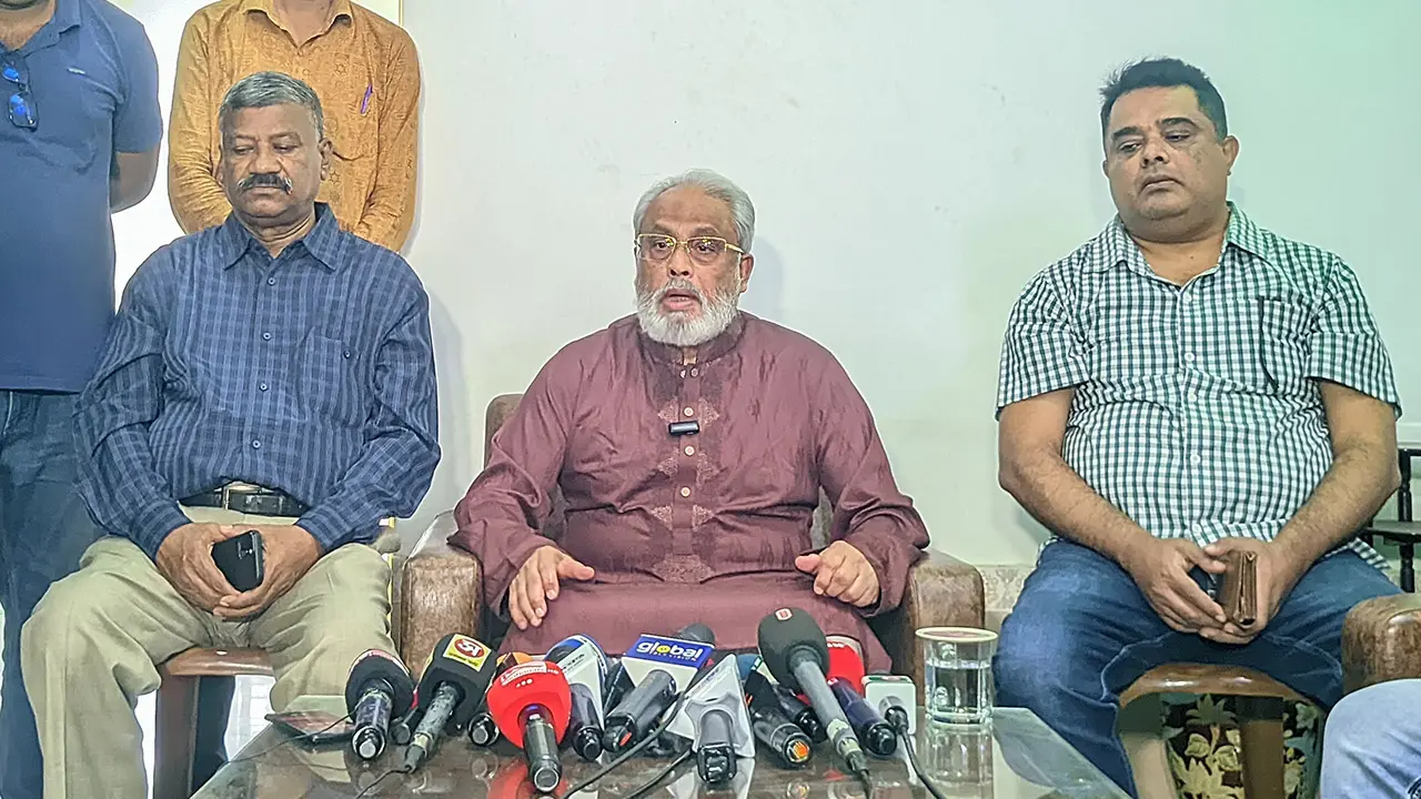 যে দলটি নিবন্ধন পায়নি, তারা সর্বক্ষেত্রে অগ্রাধিকার পাচ্ছে : জিএম কাদের