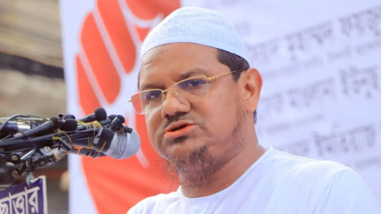 ‘ফ্যাসিবাদ উৎখাতে ভূমিকা রাখা সবাইকে দায়িত্বশীল ও সতর্ক আচরণ করতে হবে’