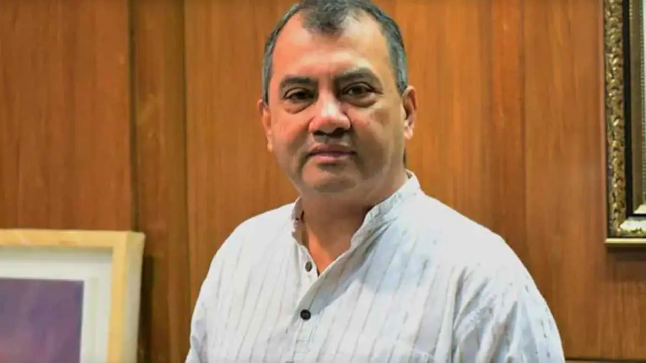 পরিবারসহ সাবের হোসেন চৌধুরীর দেশত্যাগে নিষেধাজ্ঞা