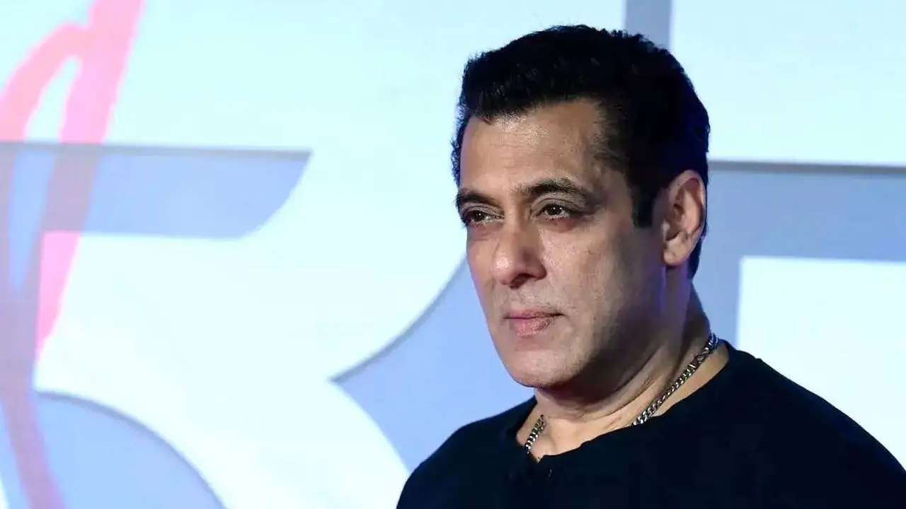 ৬ মাসের আলাপে বাসায় ডাকেন সালমান, পুলিশি জেরায় দাবি করলেন নারী