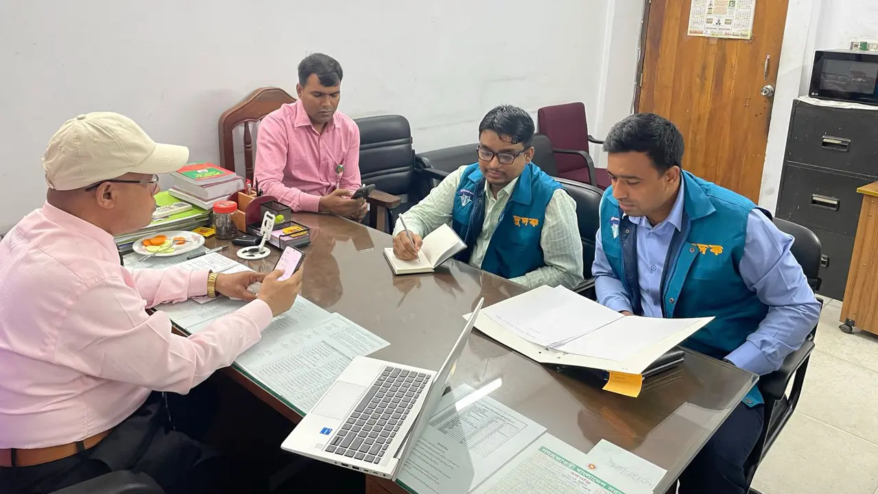 এসইডিপি প্রকল্পে বই ক্রয়ে অর্থ আত্মসাৎ : দুদকের অভিযান