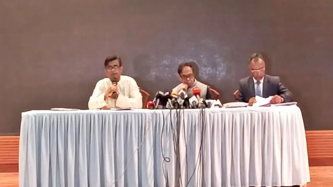 নগদের ২০০০ কোটি আত্মসাৎ, পুরোনো ম্যানেজমেন্টের বিরুদ্ধে কেন্দ্রীয় ব্যাংক