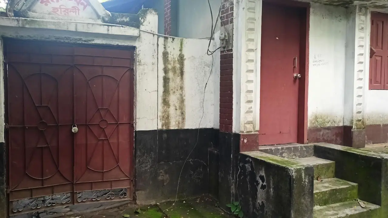 শ্রীপুরে এক পরিবারে চেতনানাশক স্প্রে করে সর্বস্ব লুট