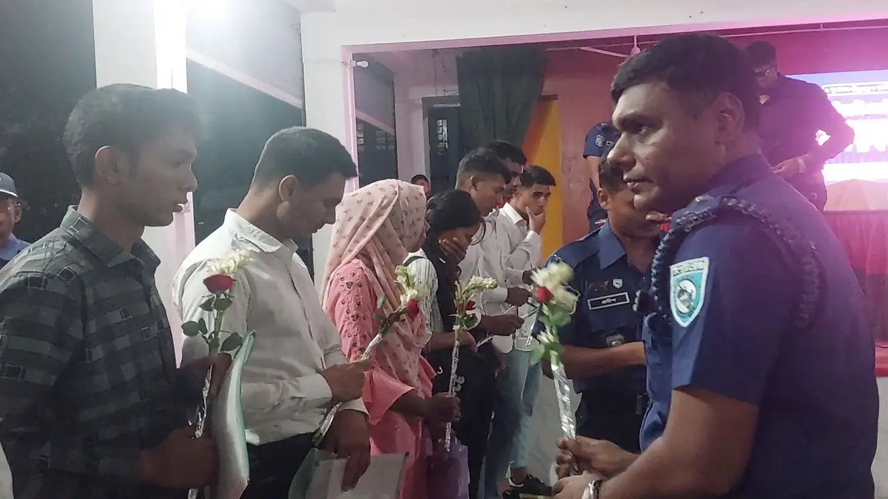 ঠাকুরগাঁওয়ে কনস্টেবল নিয়োগে অনিয়মের অভিযোগ