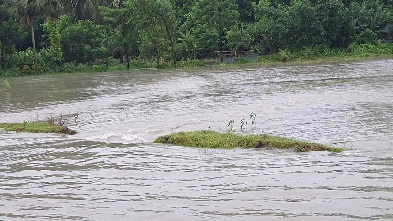শেরপুরে অবস্থান করছে সুস্পষ্ট লঘুচাপ, সমুদ্রবন্দরে সংকেত বহাল