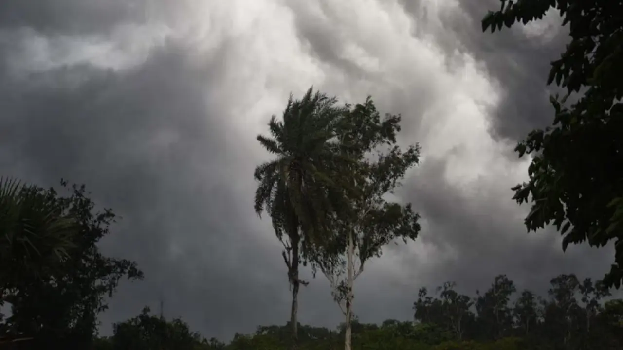 ৬ বিভাগে বজ্রসহ বৃষ্টির আভাস