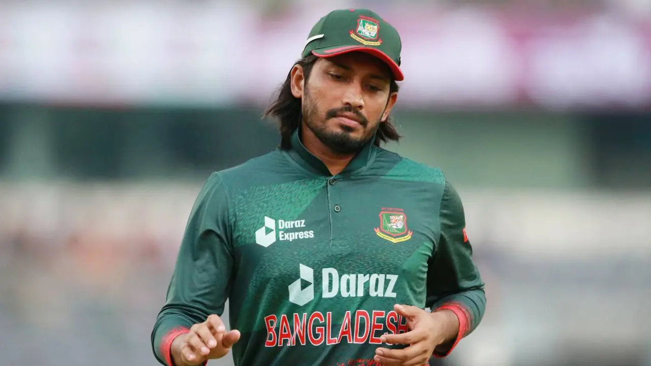 বিপিএলের নিলাম থেকে বাদ, প্রতিক্রিয়ায় যা বললেন বিজয়
