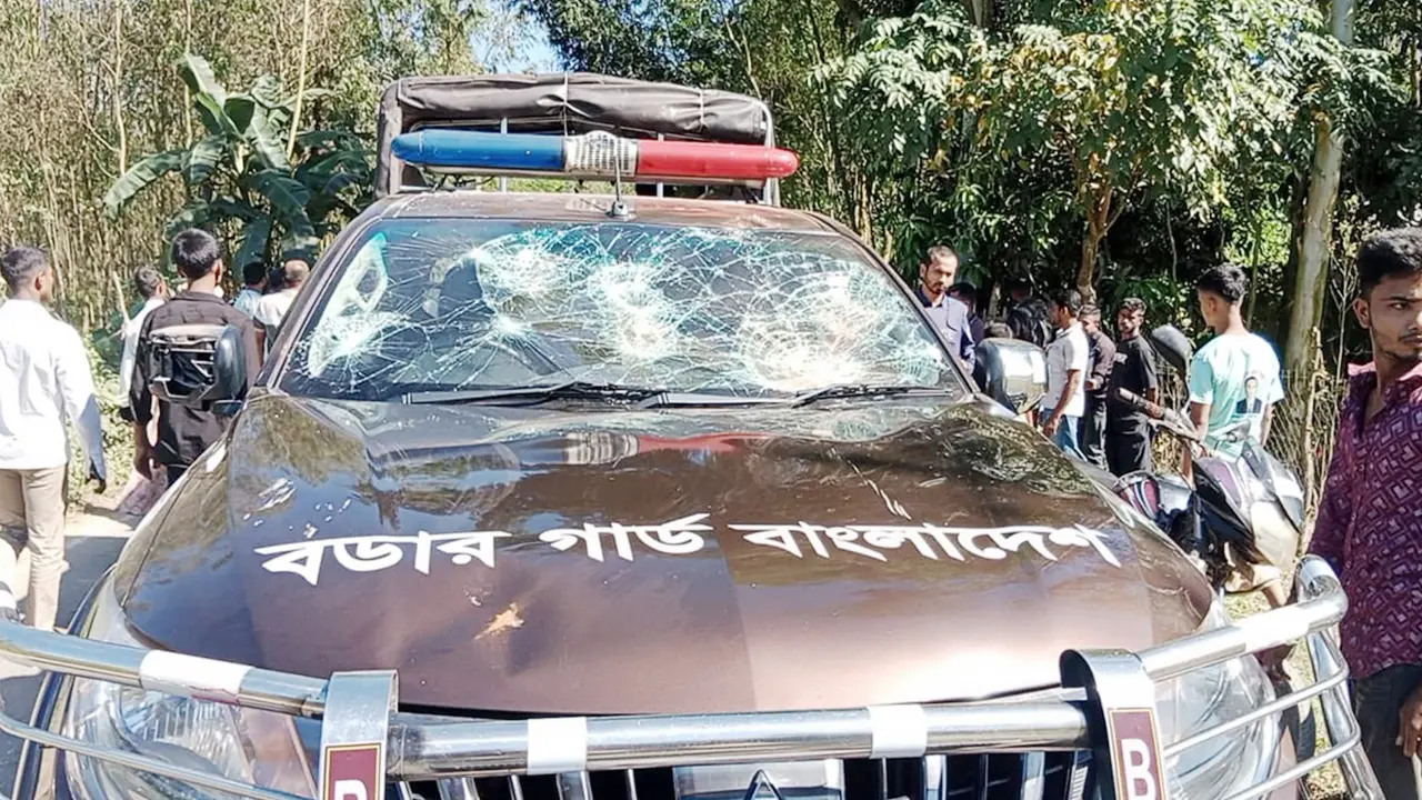 অবৈধ ইটভাটা উচ্ছেদ অভিযান, সংঘর্ষে অর্ধশতাধিক আহত