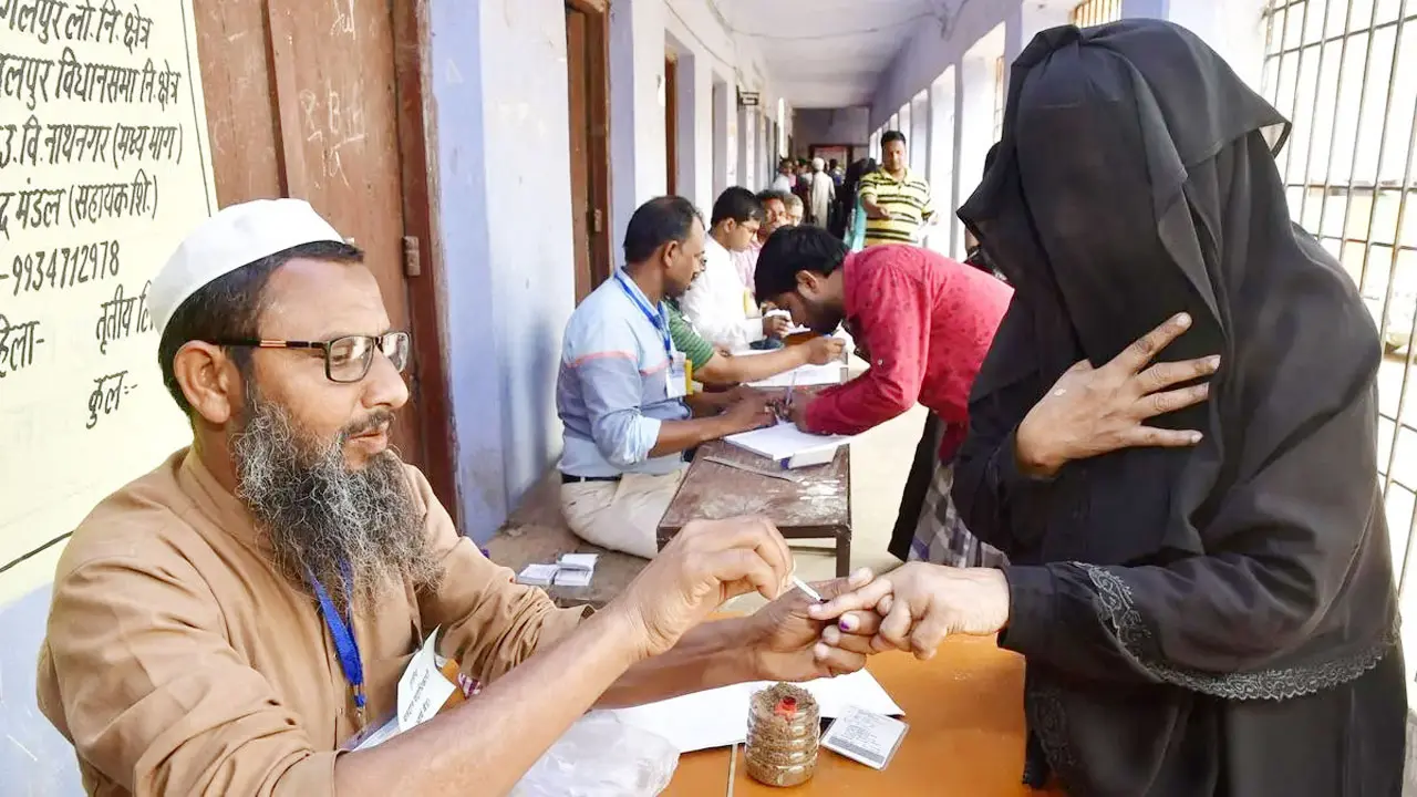 বিহারে নির্বাচন : গতবারের তুলনায় অর্ধেকে নামল মুসলিম বিধায়কের সংখ্যা