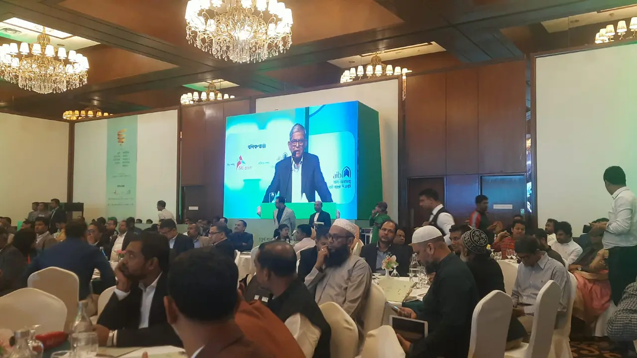 লুটেরাদের ধরুন, শিল্পকারখানাগুলো খুলে কর্মসংস্থান সৃষ্টি করুন