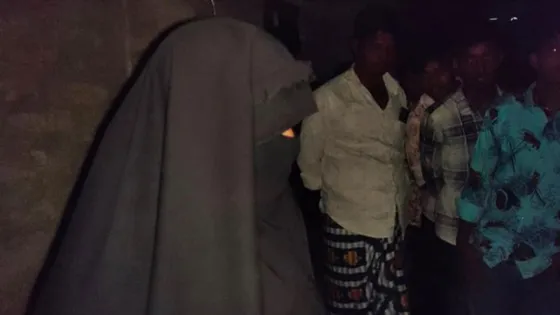 প্রেমিকের অন্যত্র বিয়ে, বাড়ির সামনে প্রেমিকার অনশন