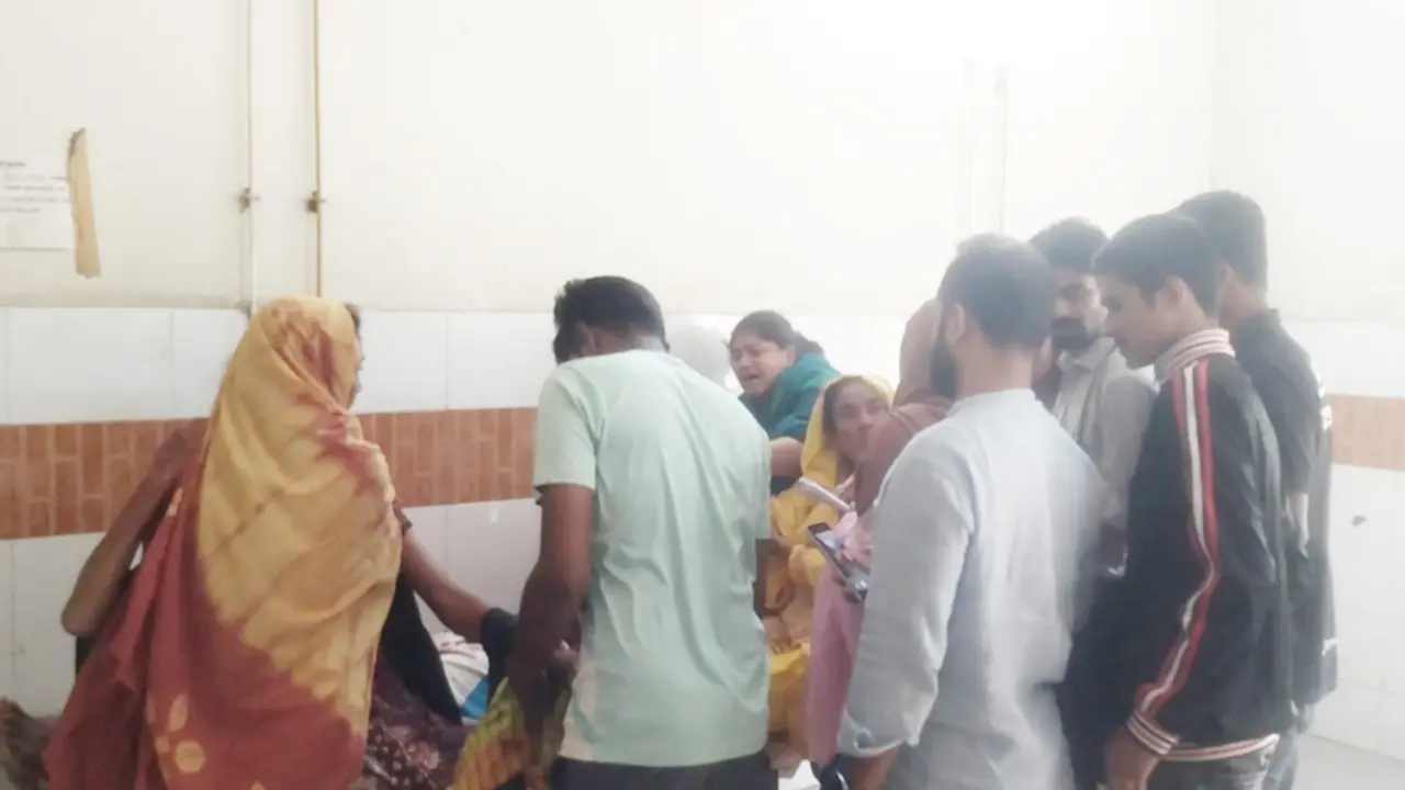 মাদক সেবন নিয়ে সংঘর্ষ, নারীসহ আহত ৬