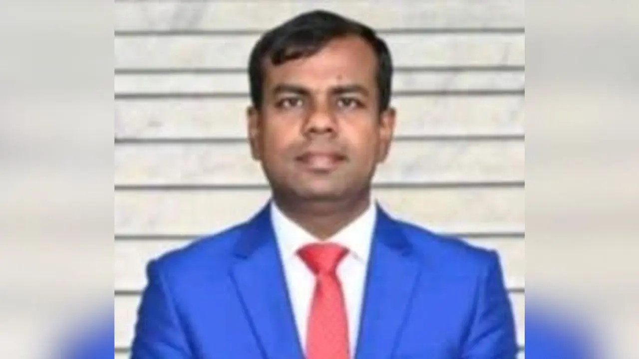 নাচোল ইউএনওর প্রকৃত বাবা-মা নিশ্চিতে ডিএনএ টেস্টের সিদ্ধান্ত দুদকের