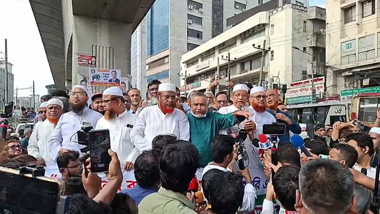 নভেম্বরের মধ্যেই গণভোট আয়োজন করে জুলাই সনদের আইনগত ভিত্তি দিন